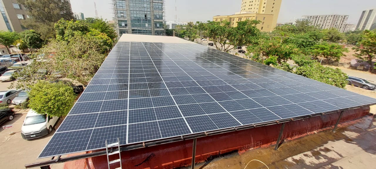 Large carport array over a commercial car park